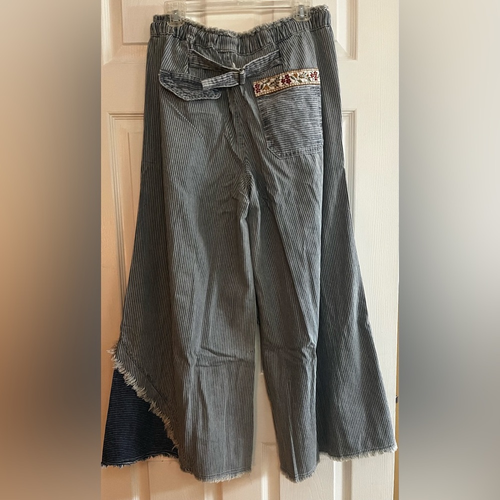 POL-Women’s NWOT Blue and White Denim Striped BoHo Wide Leg Pants Size S - Picture 6 of 9